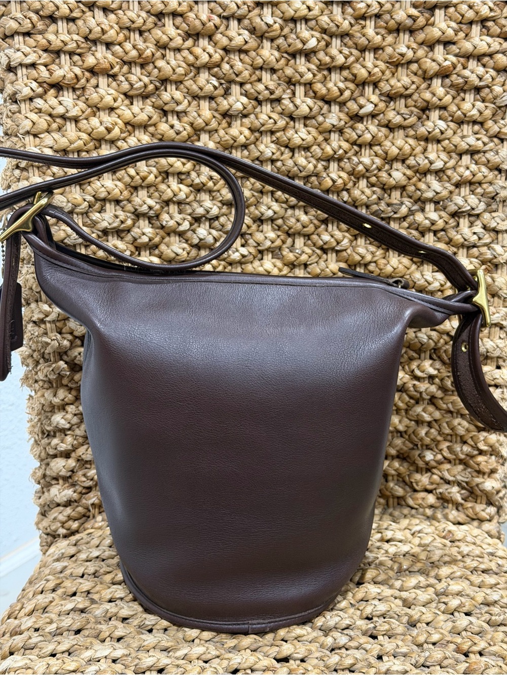 Vintage Coach 9953 Helen Legacy Leather Bucket Bag in Mahogany - Picture 1 of 9